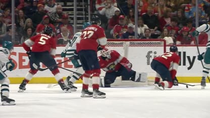 SJS@FLA: Bobrovsky with a great save against Tyler Toffoli