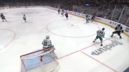 Moore double l'avance de l'enclave