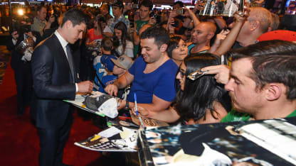 sidney crosby fan autographs