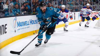 2018-sharks-oilers-donskoi-web