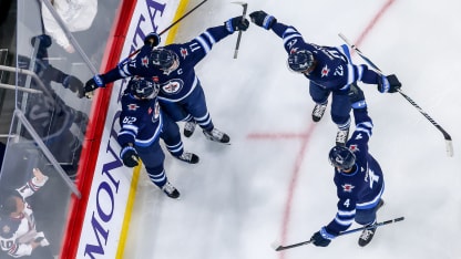 Niederreiter kicks off scoring with nifty backhand