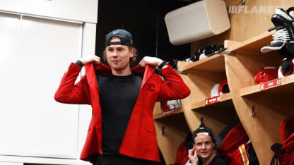 Looks Good On Ya, Zar