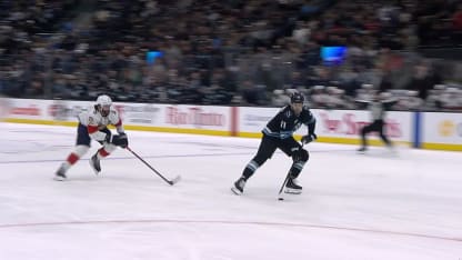 FLA@UTA: Guenther scores goal against Sergei Bobrovsky