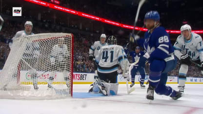 UTA@TOR: Nylander scores goal against Vitek Vanecek