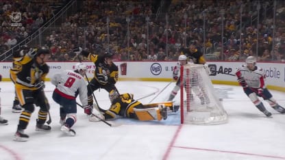 Leonard lights the lamp again