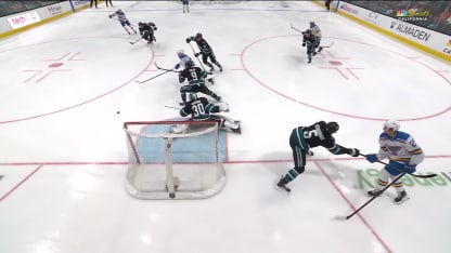 STL@SJS: Askarov with a great save against Robert Thomas