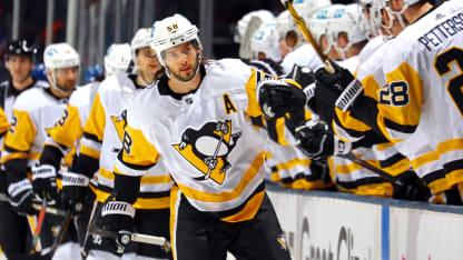 kris-letang-sidekick