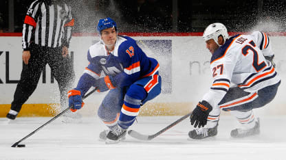 POTY_25_Barzal_IceChips