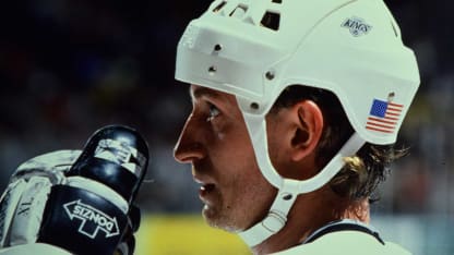 Gretzky-Profile-Goal-802