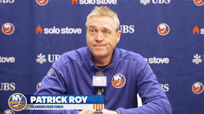 NYI vs CHI 12/12: Patrick Roy