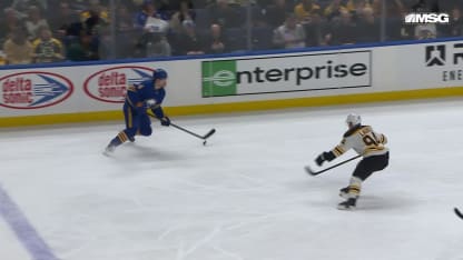 Thompson inscrit les Sabres au tableau