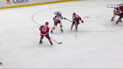 NYR@WSH: Schneider scores goal against Charlie Lindgren