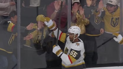 CHI@VGK: Kolesar scores goal against Spencer Knight