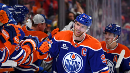 McDavid rettet Edmonton Oilers einen Punkt gegen Buffalo Sabres