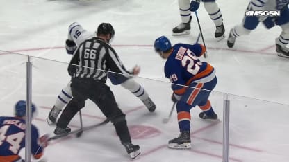 TOR@NYI: Pelech scores goal against Joseph Woll