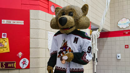 20221210_StreetHockeyLeagueAwardsCeremony_kg051