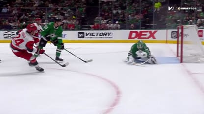 CAR@DAL: Oettinger with a great save against Seth Jarvis