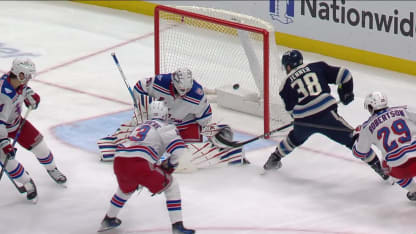 NYR@CBJ: Jenner marque un but contre Igor Shesterkin
