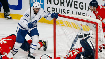 Tavares tucks in a wraparound shot