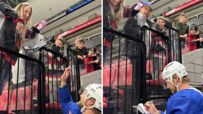 Stamkos signs for kid