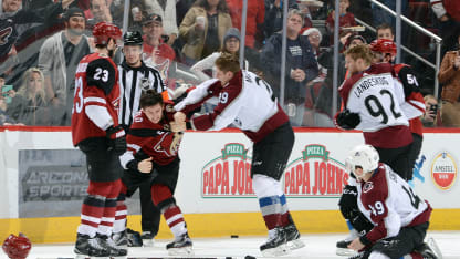 Nathan MacKinnon Fight Colorado Avalanche Arizona Coyotes 122317