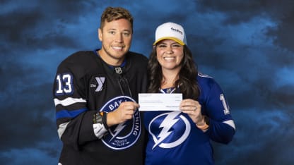 Rachelle Thompson HONORED AS LIGHTNING COMMUNITY HERO