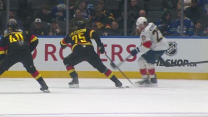 FLA@VAN: Bennett scores goal against Kevin Lankinen
