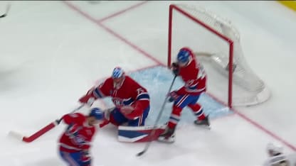 FLA@MTL: Dobeš with a great save against Noah Gregor