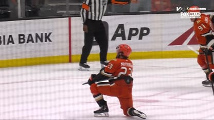 McTavish's PPG ties the game