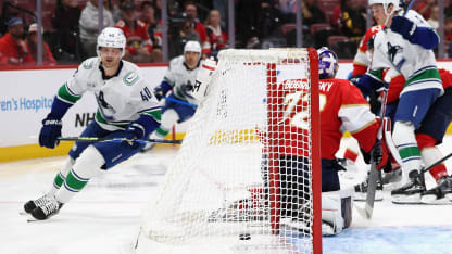 Pettersson överlistar Bobrovsky två gånger om