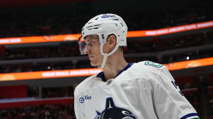 Myers passe des Canucks aux Stars