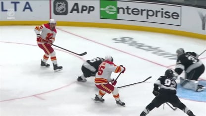 Morton marque à ses débuts dans la LNH