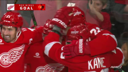 Superbe but de van Riemsdyk entre les jambes