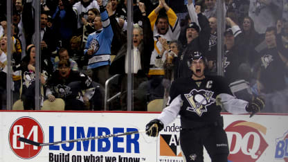 20111121-vs-NYI-Sidney-Crosby-returns-sidekick-2