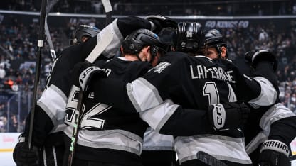 SJS@LAK: Laferriere scores goal against Yaroslav Askarov