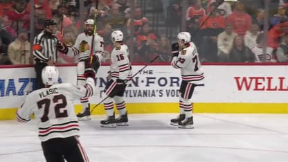 Maroon doubles Blackhawks lead in 2nd