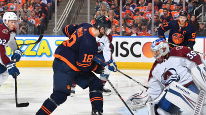 GALLERY: Oilers vs. Avalanche (Game 4)