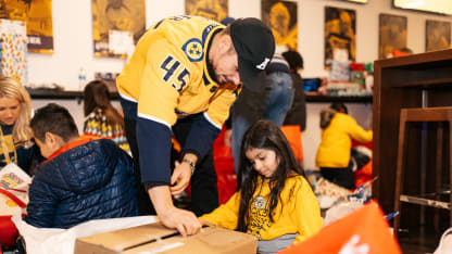 Predators Players Spread Good Cheer at Annual Foundation Holiday Party