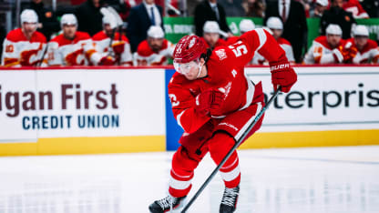 CGY@DET: Seider scores PPG against Dustin Wolf