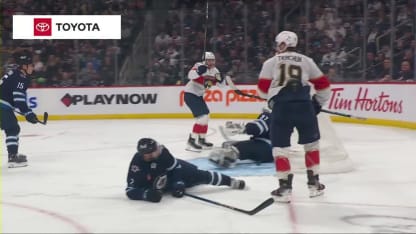 FLA@WPG: Reinhart scores PPG against Connor Hellebuyck