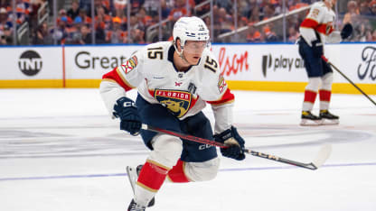 Lundell loistaa Panthersin kolmoskentässä