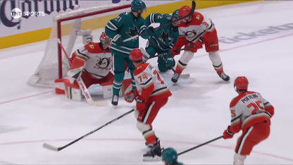 Celebrini sauve les Sharks