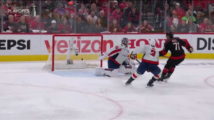 WSH@CAR: Hall scores goal against Logan Thompson