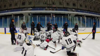 LA-Kings-Beijing-Jr-Kings-On-Ice