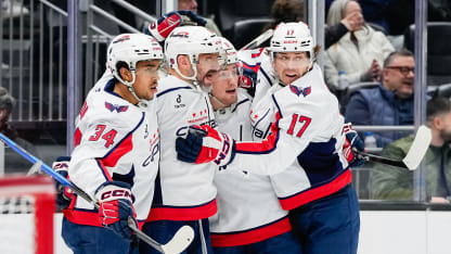 Ovechkin nets backdoor feed for PPG