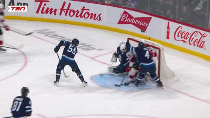 Hischier assure la réplique