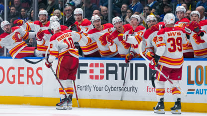 Mantha Huberdeau Flames bench