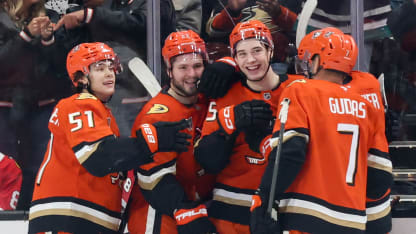 CHI@ANA: Sennecke scores goal against Arvid Soderblom