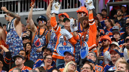 oilers fans 6-7