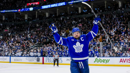 Matthews 'extremely excited' for Toronto future: Hiller